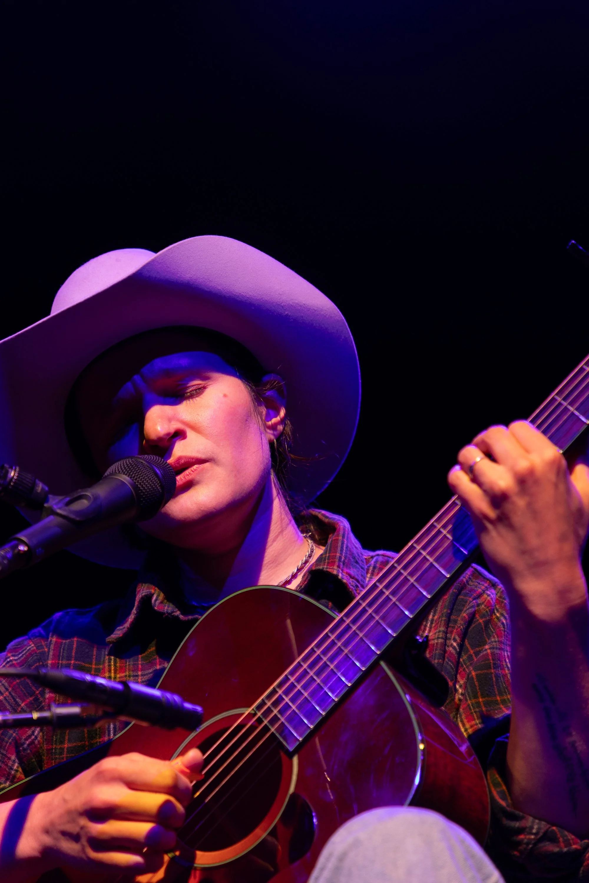 Adrianne Lenker_Julia Grandi Sundermeyer_10.jpg