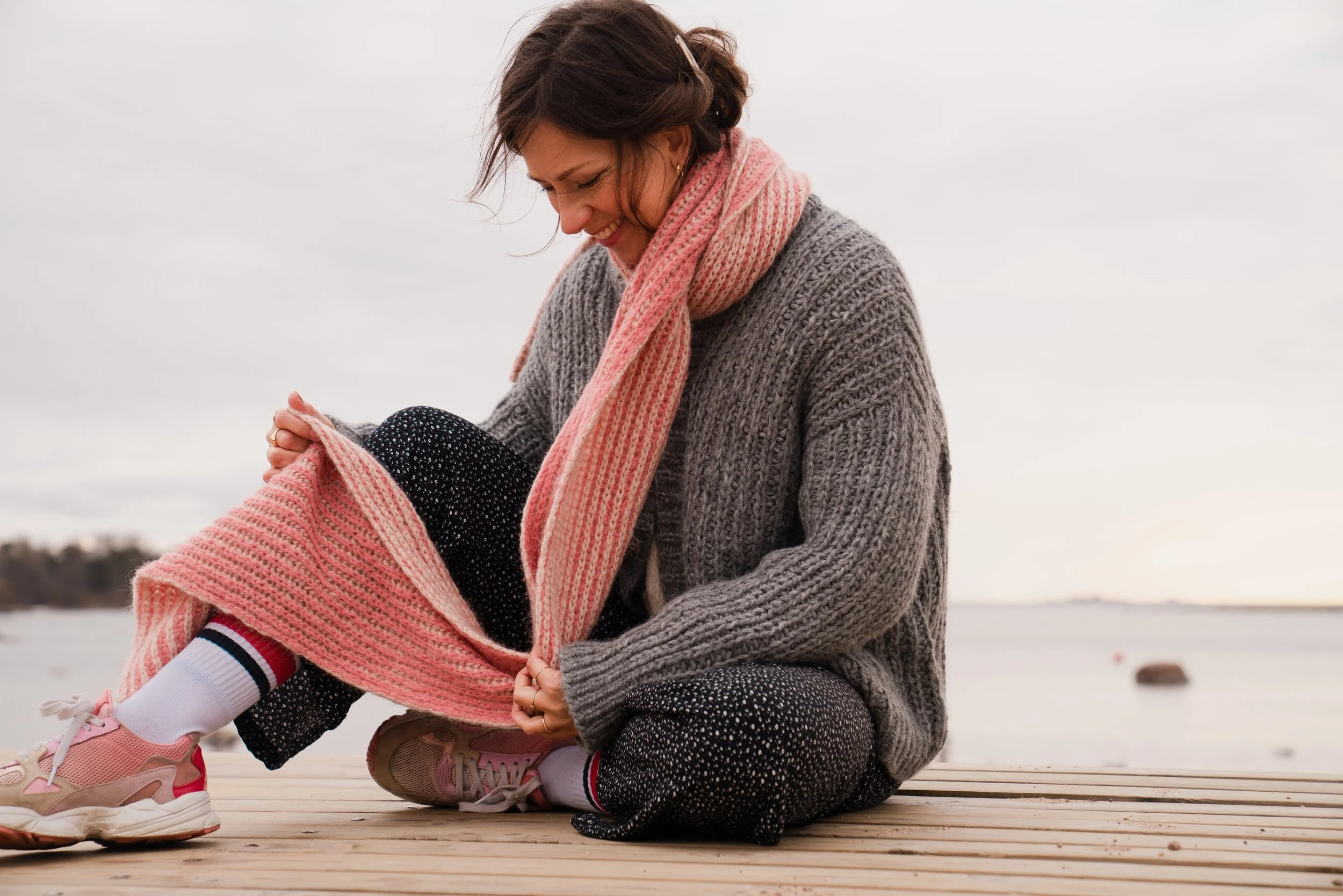 brioche-station-scarf-stylish-handknit-scarf-pattern.jpg