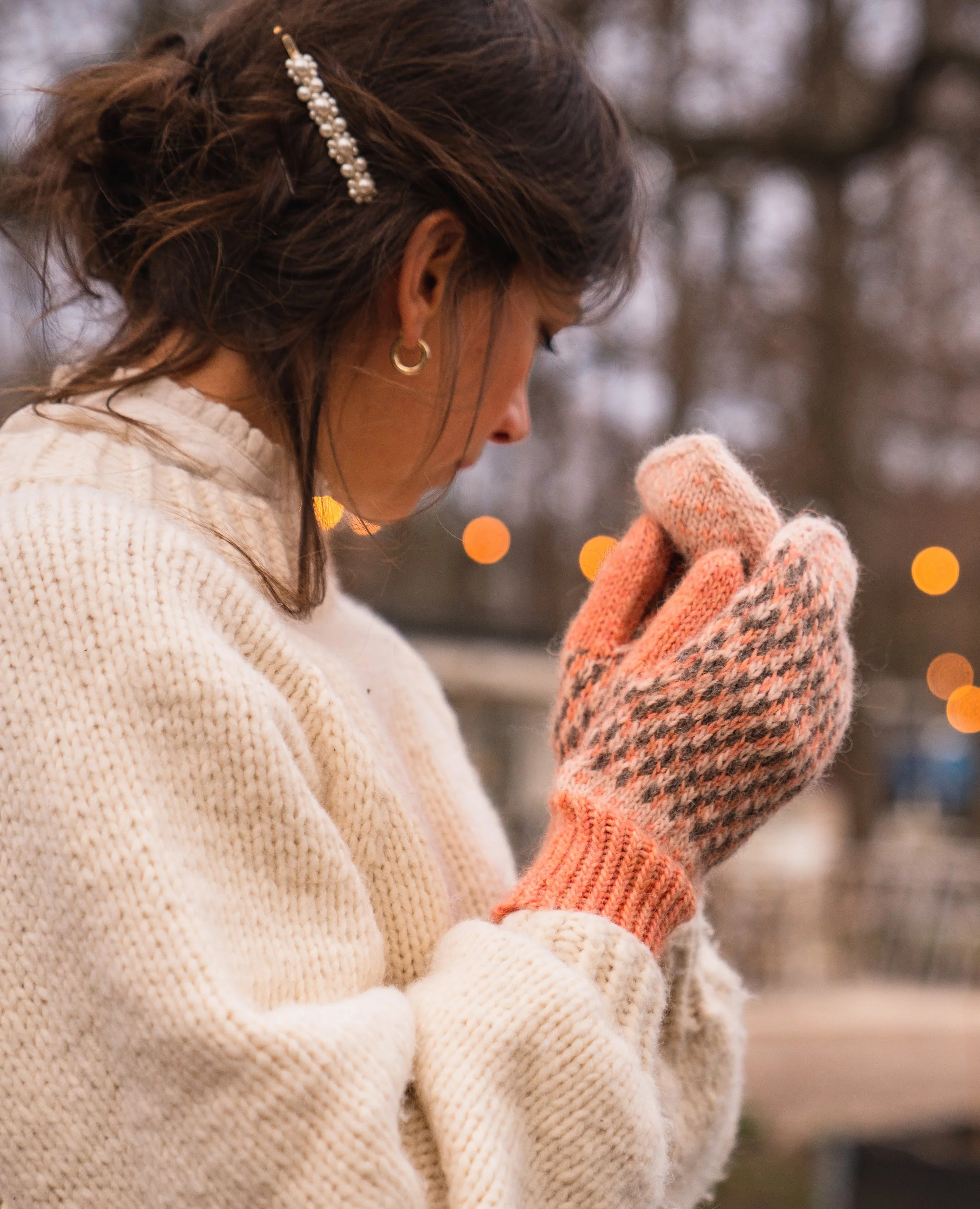 sprinklify-mittens-knitwear-pattern-wool-winter-style..jpg