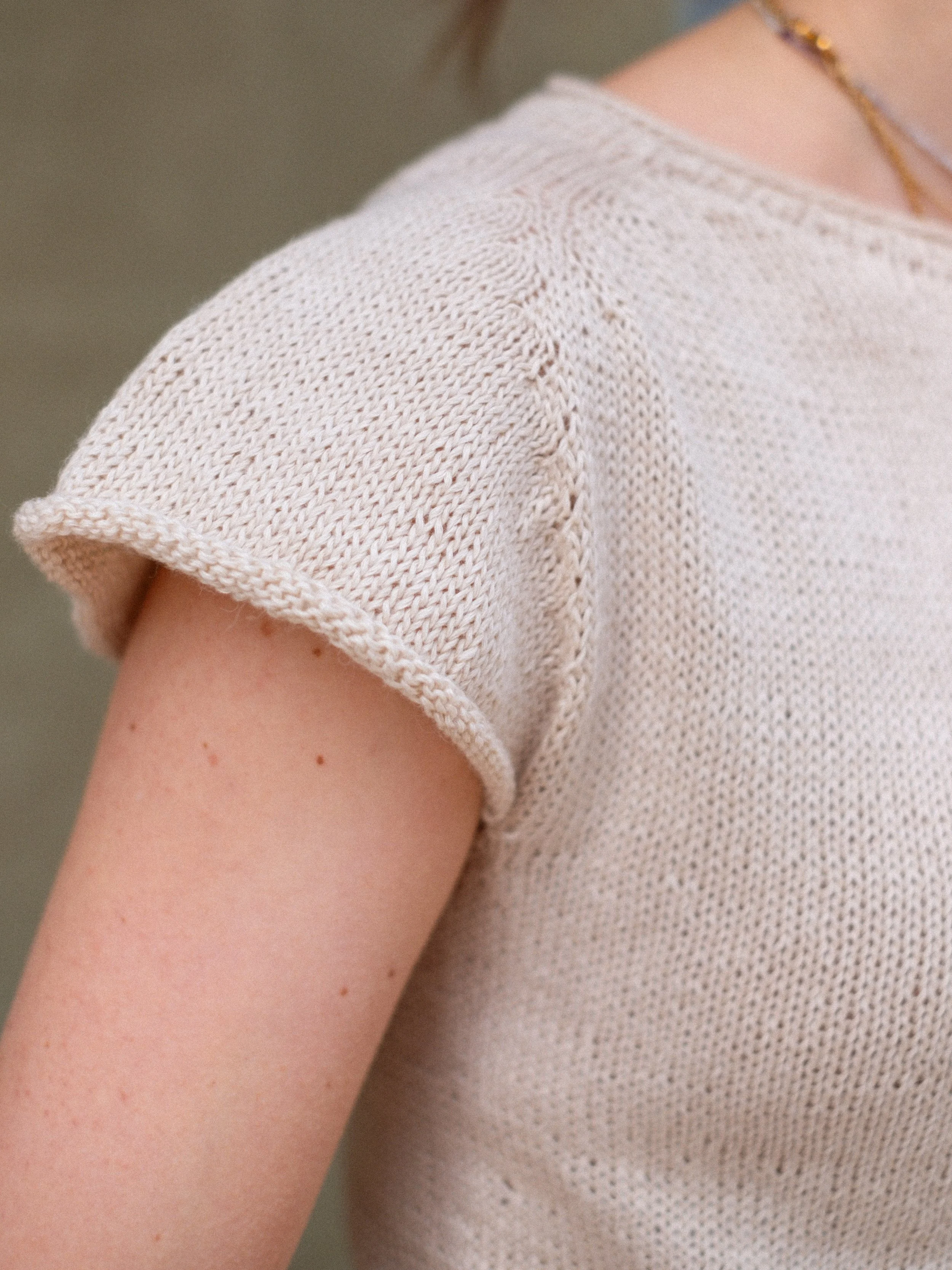 flutterby-top-cream-cap-sleeve-close-up.jpg