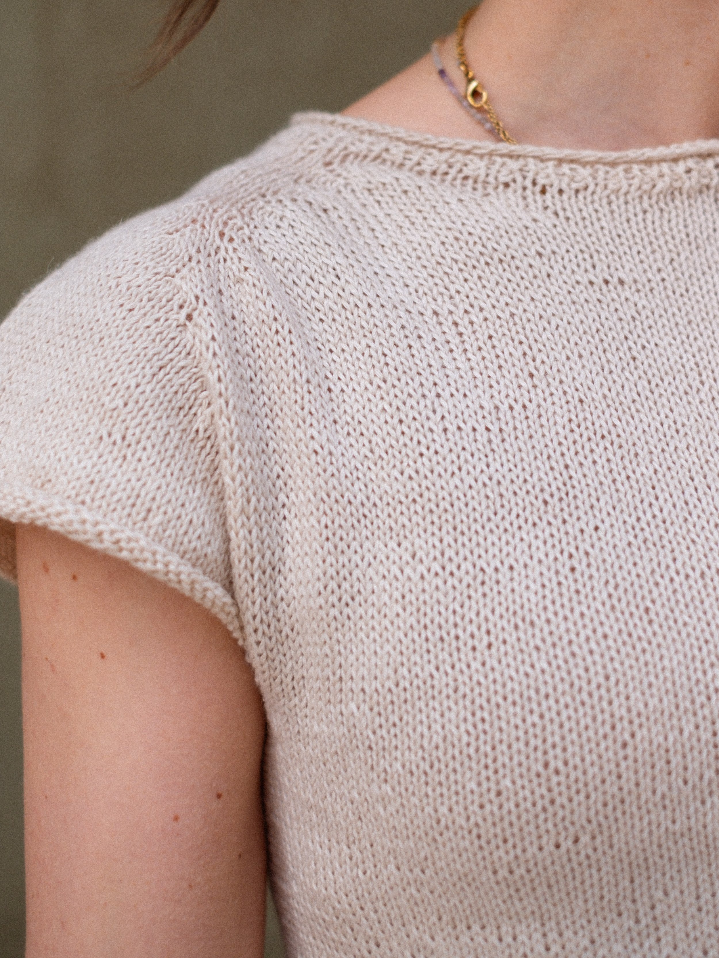 flutterby-top-cream-cap-sleeve-neckline-detail.jpg