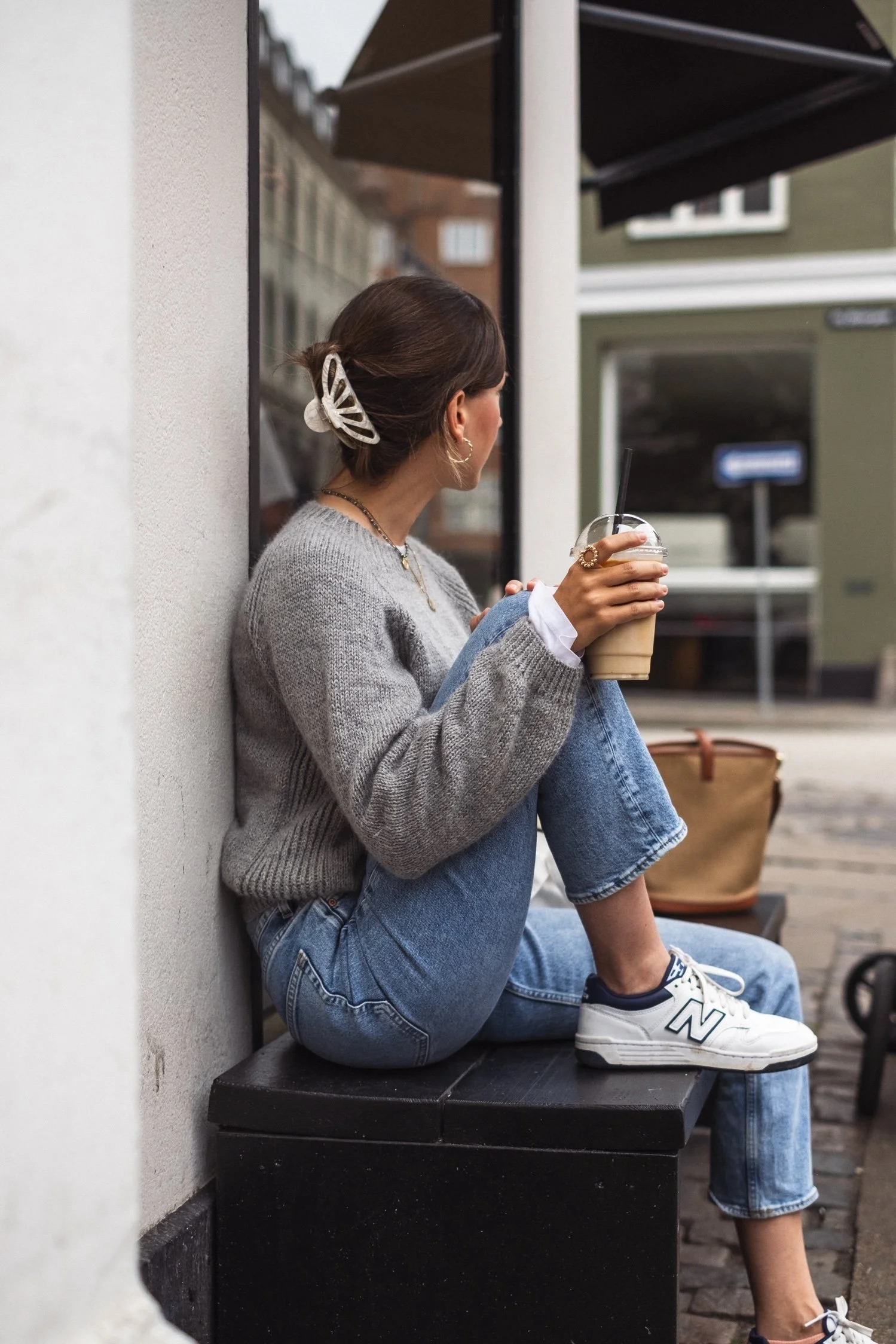KutovaKika_book_CoffeeRunSweater.jpg