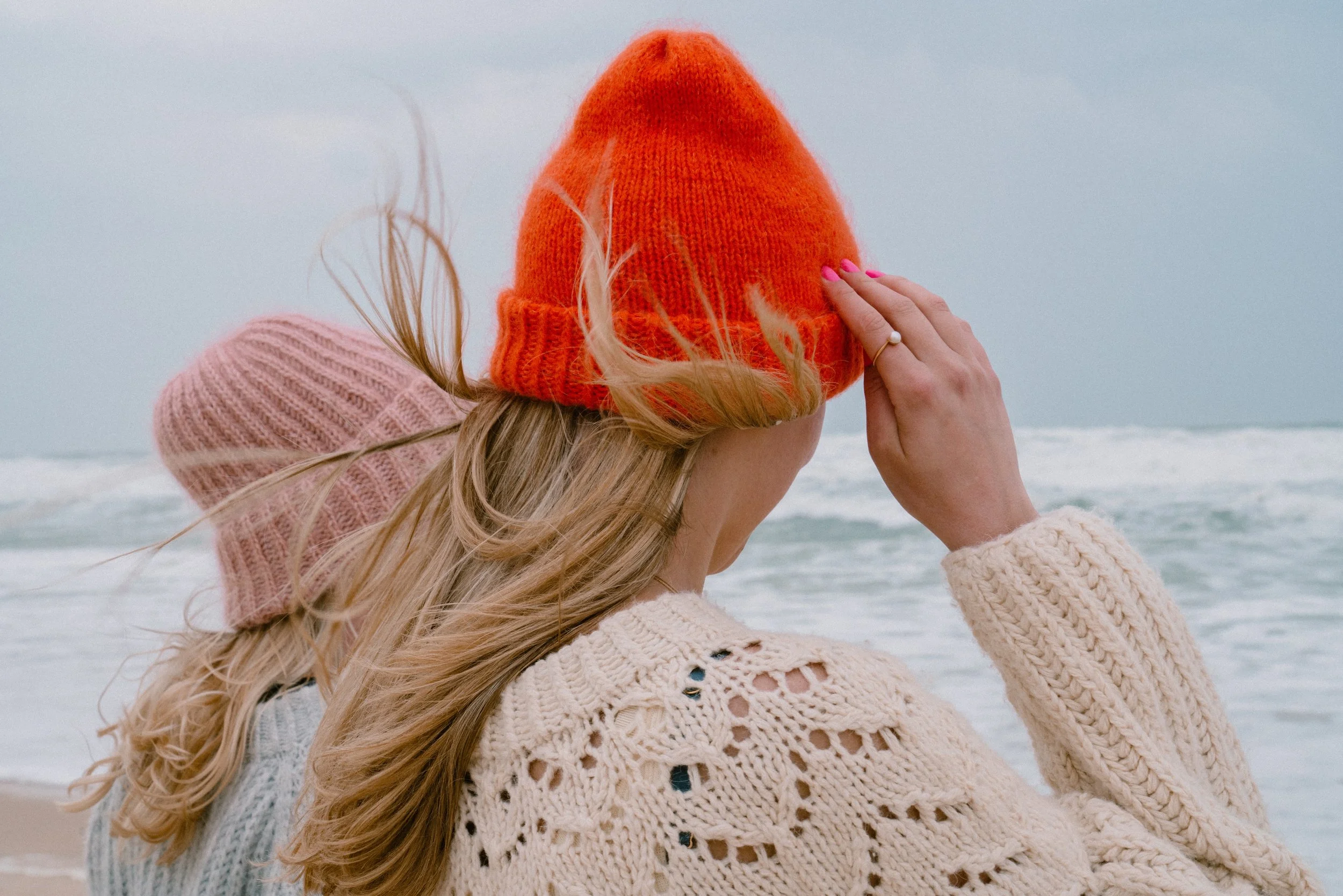 lighthouse-beanie-knitted-hat-seaside-styled-look.jpg