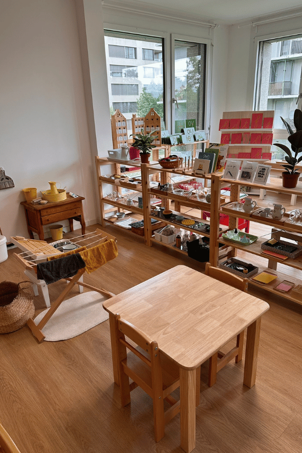 ecole-montessori-geneve-classe.png