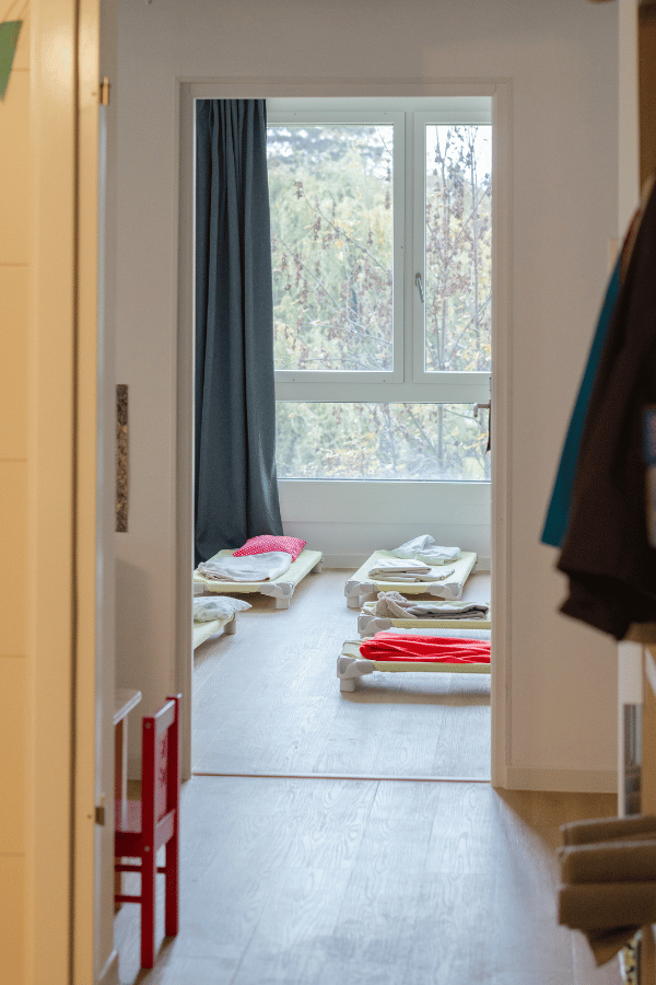 ecole-montessori-geneve-salle-de-sieste.png