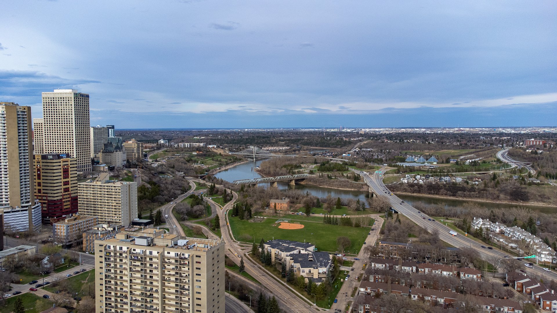 Fox One Penthouse-102.jpg