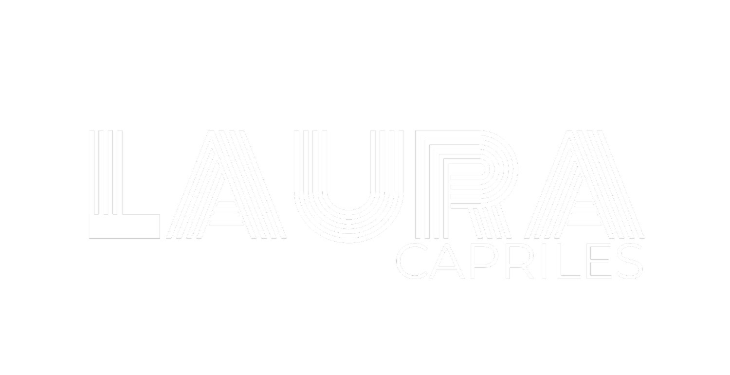 Laura Capriles Artist