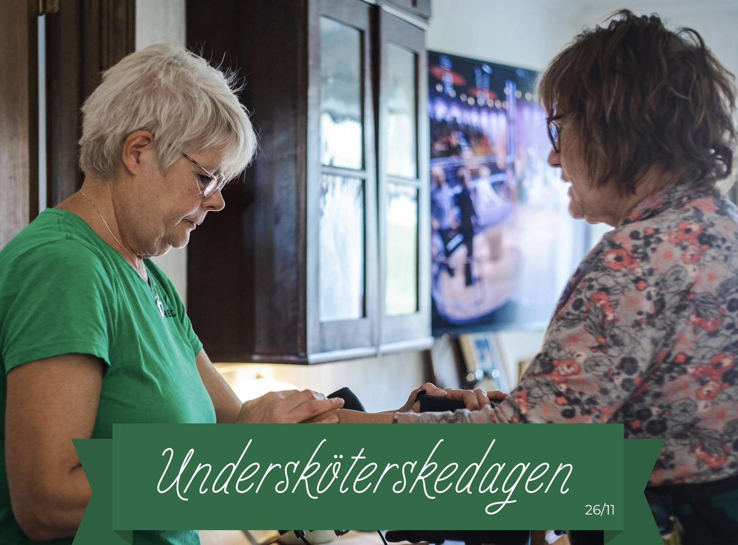 👩🏻&zwj;⚕️👨🏼&zwj;⚕️26 November och internationella undersk&ouml;terskedagen ⭐️

Idag uppm&auml;rksammar vi v&aring;ra fantastiska undersk&ouml;terskor lite extra! Ni g&ouml;r ett ov&auml;rdeligt jobb - alltid d&auml;r f&ouml;r kunder och kollegor 