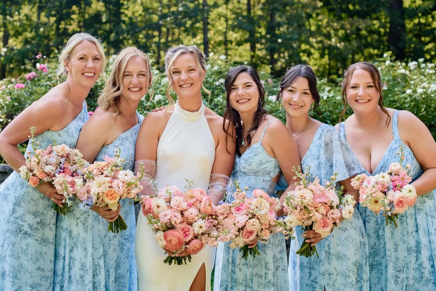 Briana and TJ aren&rsquo;t just clients; they are my neighbors! For their August wedding at the Thompson Inn - literally 10 minutes down the road from the farm - we got to create something truly personal.

There is something so special about growing 