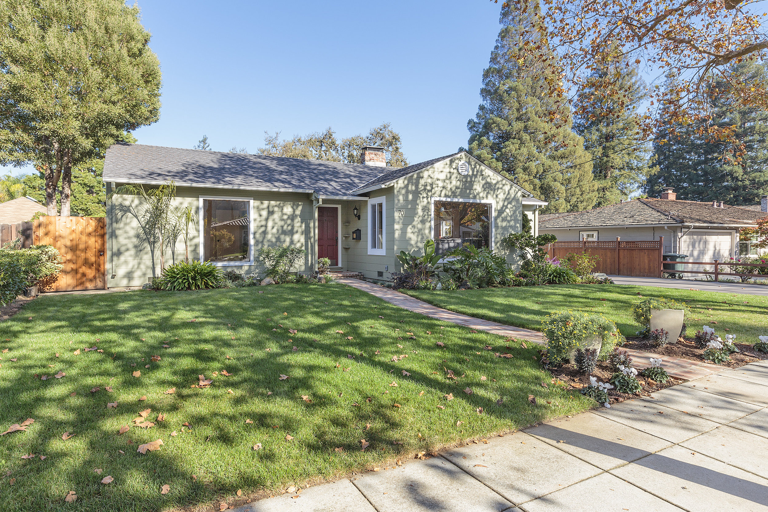 70 Woodsworth Ave, Redwood City | $2,050,000