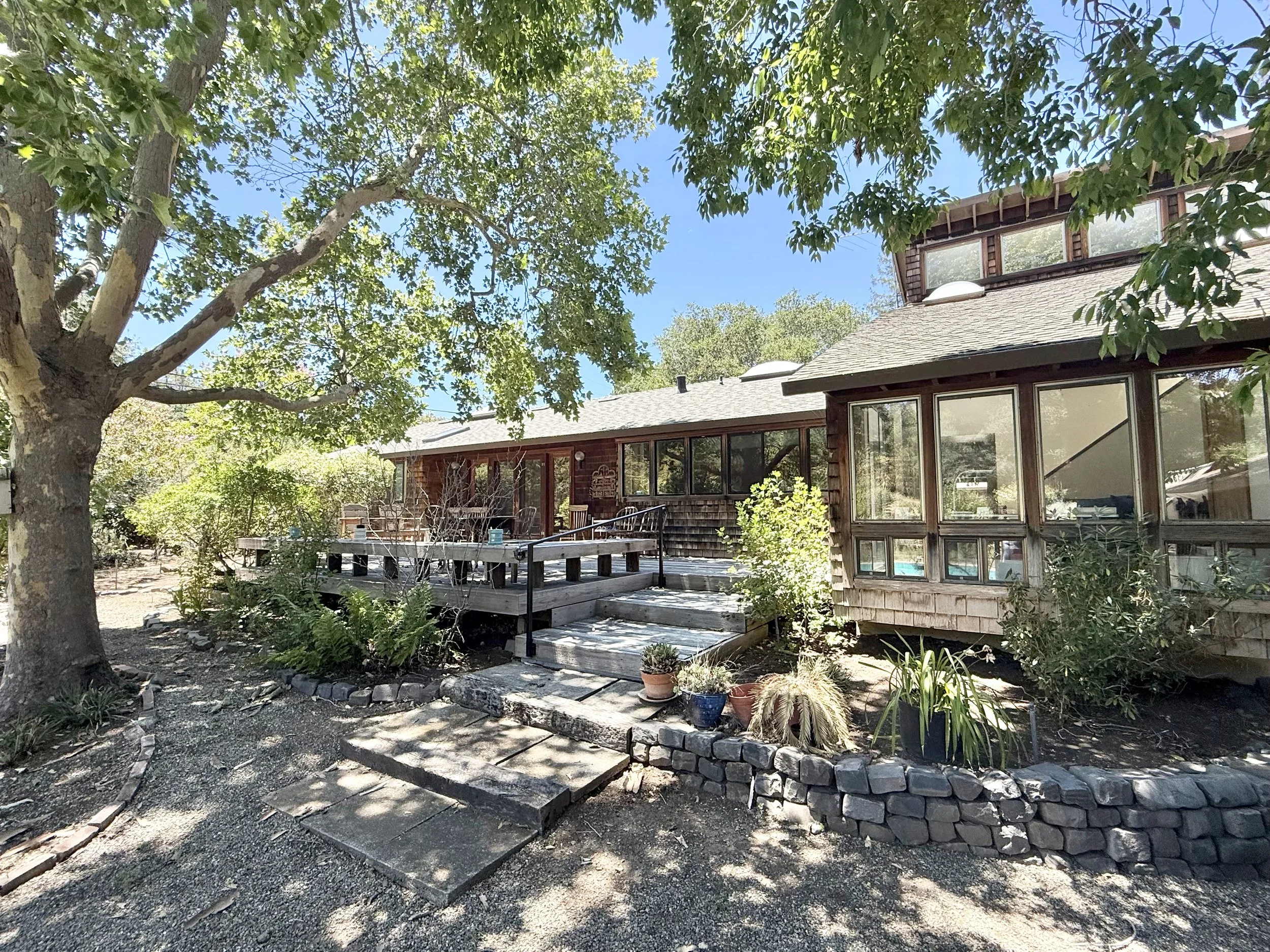 13625 Robleda Rd, Los Altos Hills | $5,355,000