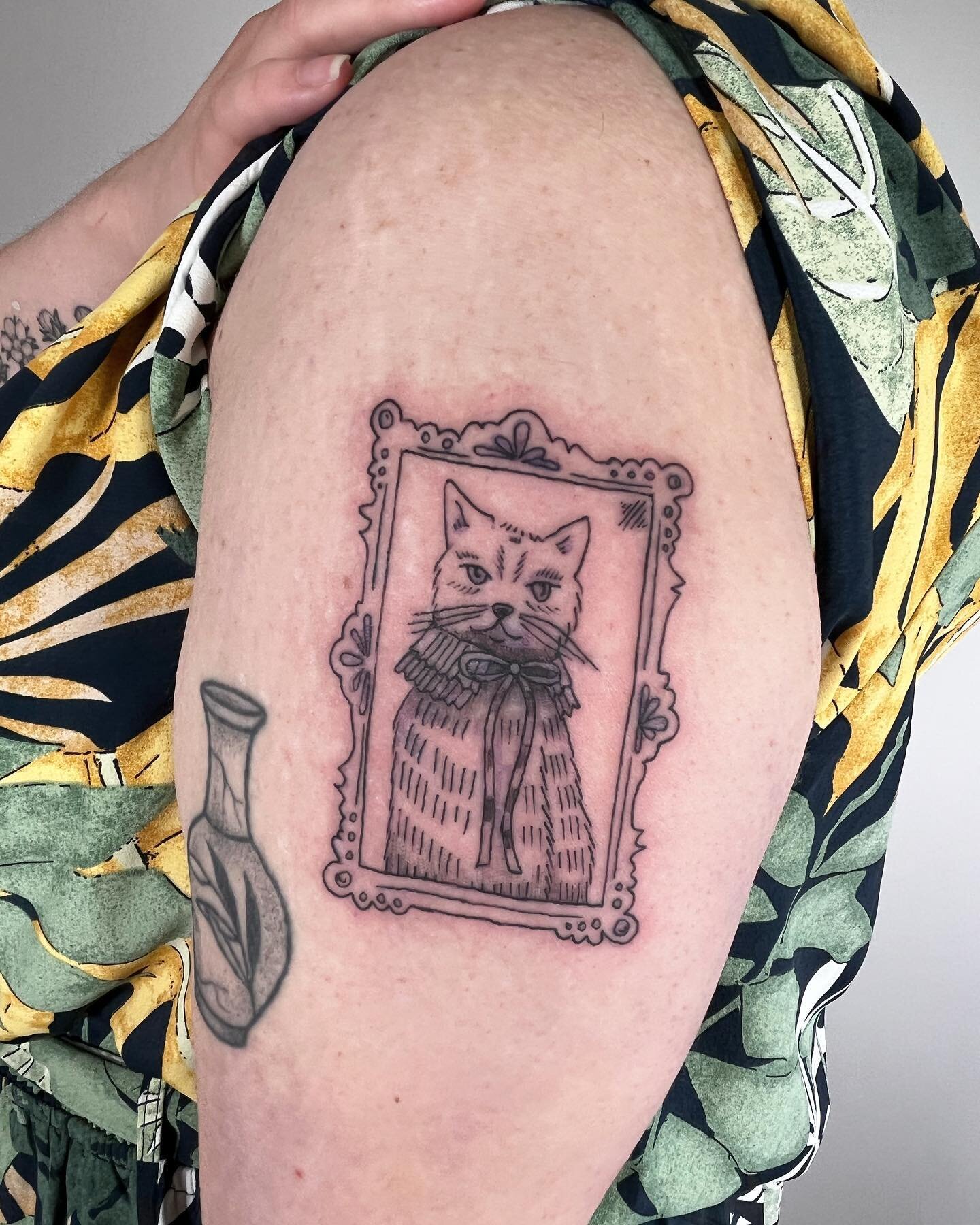 A few flash pieces from the Halloween flash days! 🌙✨🕯Thank you so much to everyone who came out and got some cute n spooky tattoos 👻🎃🌚 HAPPY HALLOWEEN YALL &bull;
&bull;
&bull;
&bull;
&bull;
&bull;
&bull;
#tattoo #blackworktattoo #ttt #illustrat