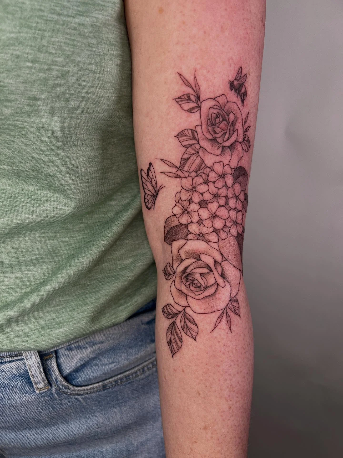 Roses and hydrangeas for Jessica, thanks for this one !