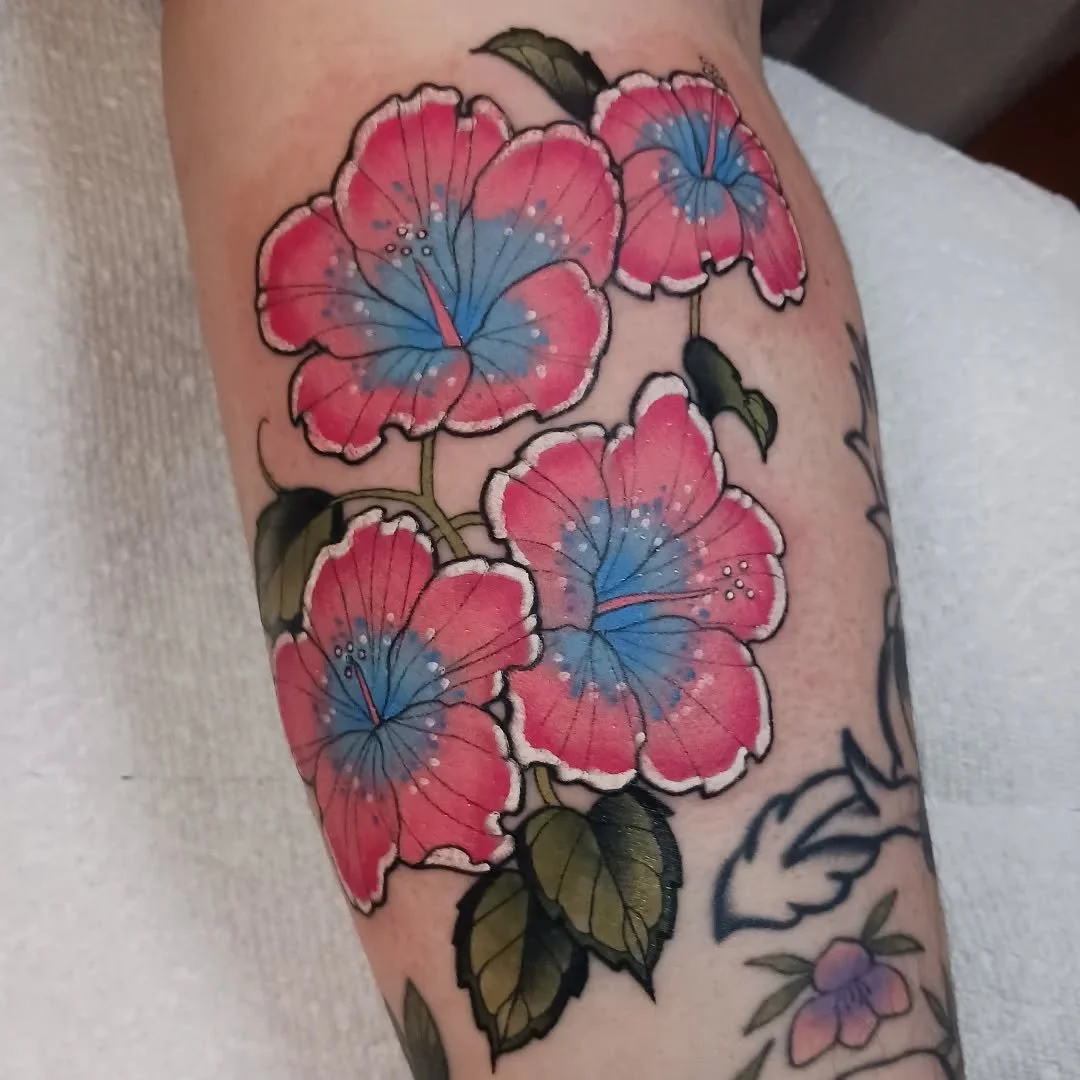 Finished up this custom hibiscus for Kate the other day! Some healed, some fresh. 🏳️&zwj;⚧️
.
.
.
.
.
.
.
.
.
.
#halifax #tattoo #floraltattoo #colourtattoo