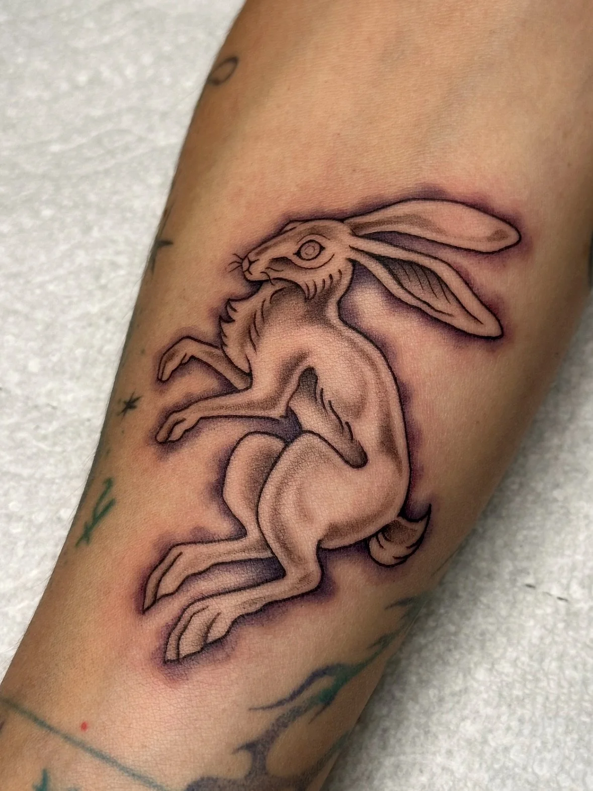 Phantom hare for my friend Laura 🪦🐇
Done in a ghosty grey wash that I can&rsquo;t wait to see healed.
Thank you @laurachanelart !
.
Made at @blackeleventattoo