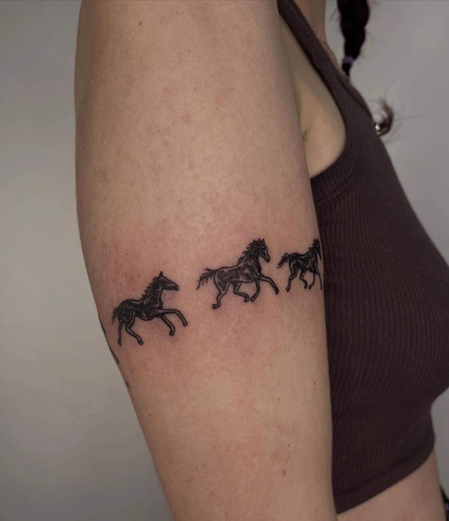 many small horses galloping about 🐎 this was so fun to make, thanks Erin ✨💗