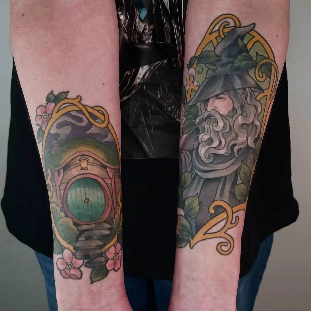 Two of my favourite coverups to date, both around a year and a half healed. Swipe for bonus semi matching Barad-d&ucirc;r pieces! 
.
.
.
.
.
.
.
.
.
.
.
.
.
.
.
.
.
#lordoftherings #sauron #gandalfthegrey #jrrtolkien #coveruptattoo