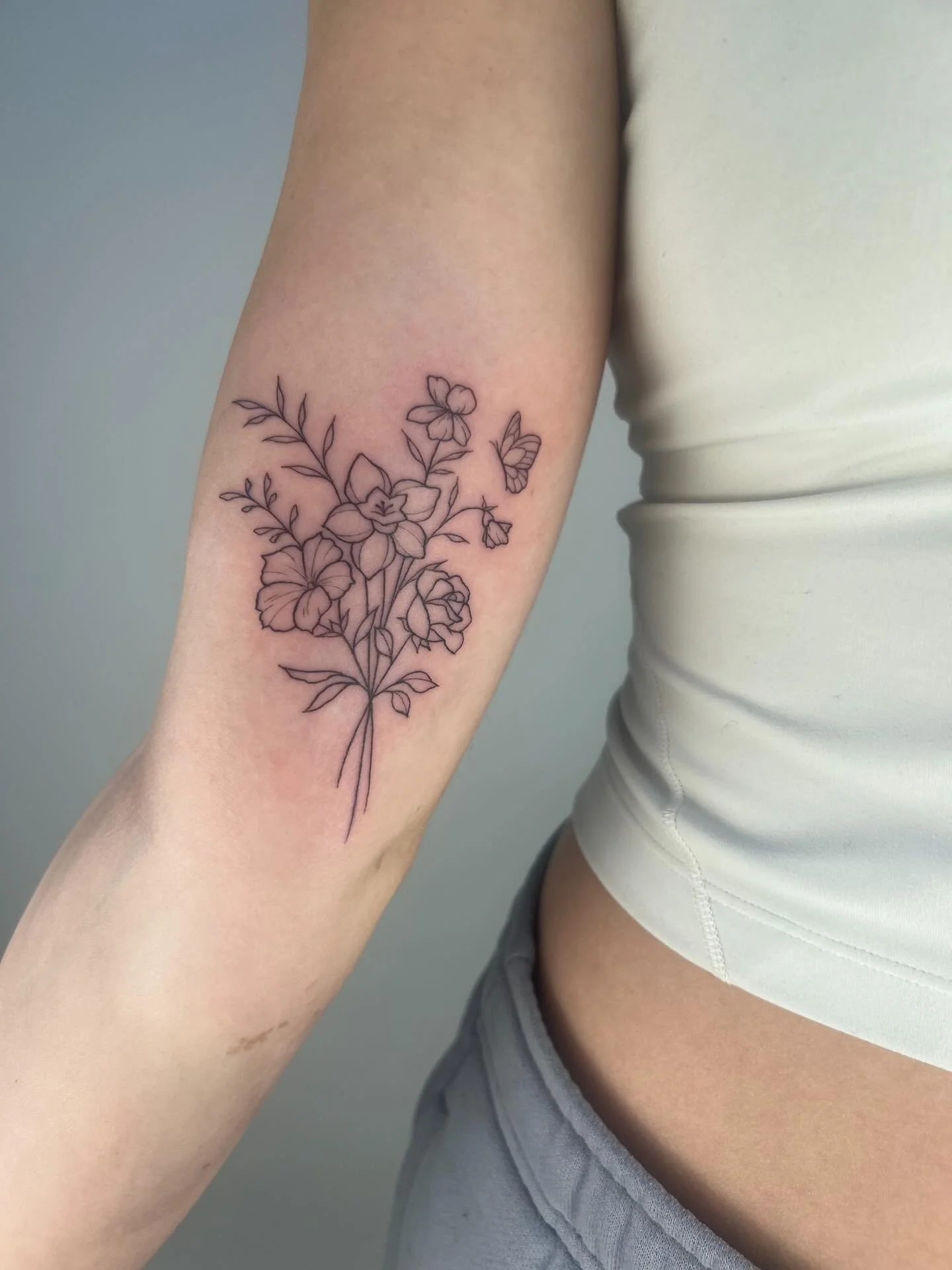 Couple of smaller ones from the past couple of weeks!

I try my best to photograph everything, but sometimes I&rsquo;m behind schedule, forget (ADHD things 🤔), or the swelling/lighting just isn&rsquo;t it. Just know I&rsquo;m always so grateful to t