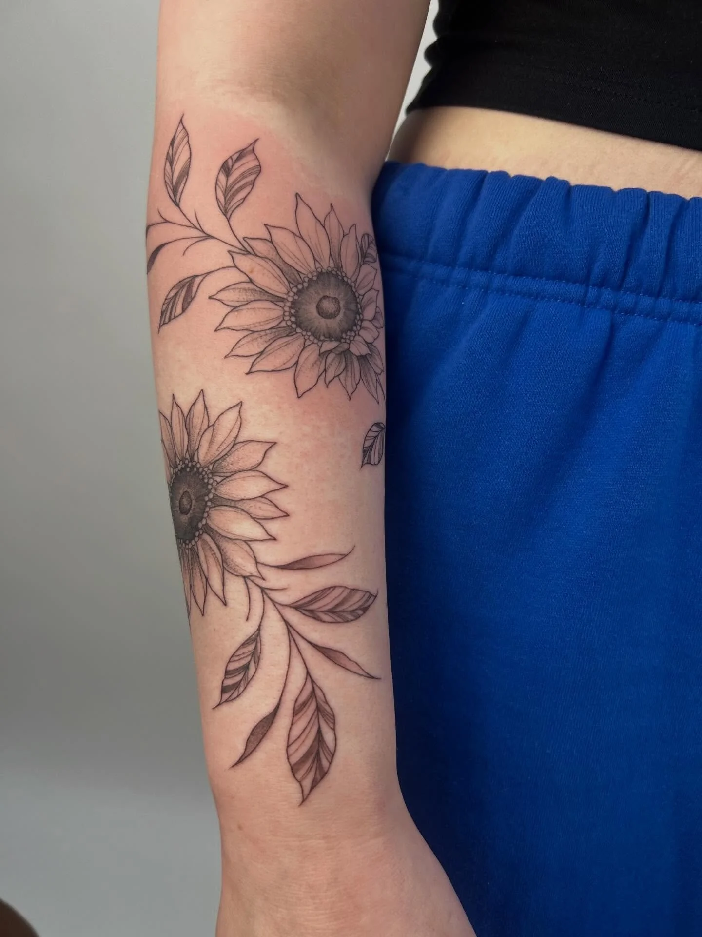 Wrapping sunflowers for Alexis - thanks for this fun one!