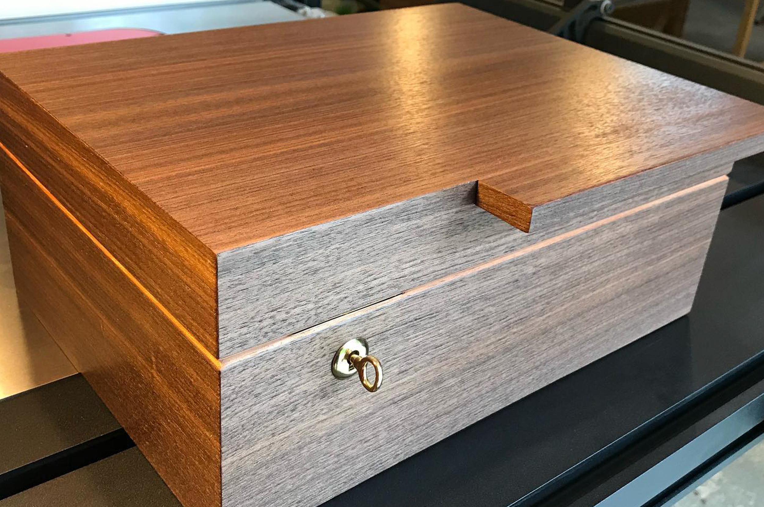 h&co-02.png