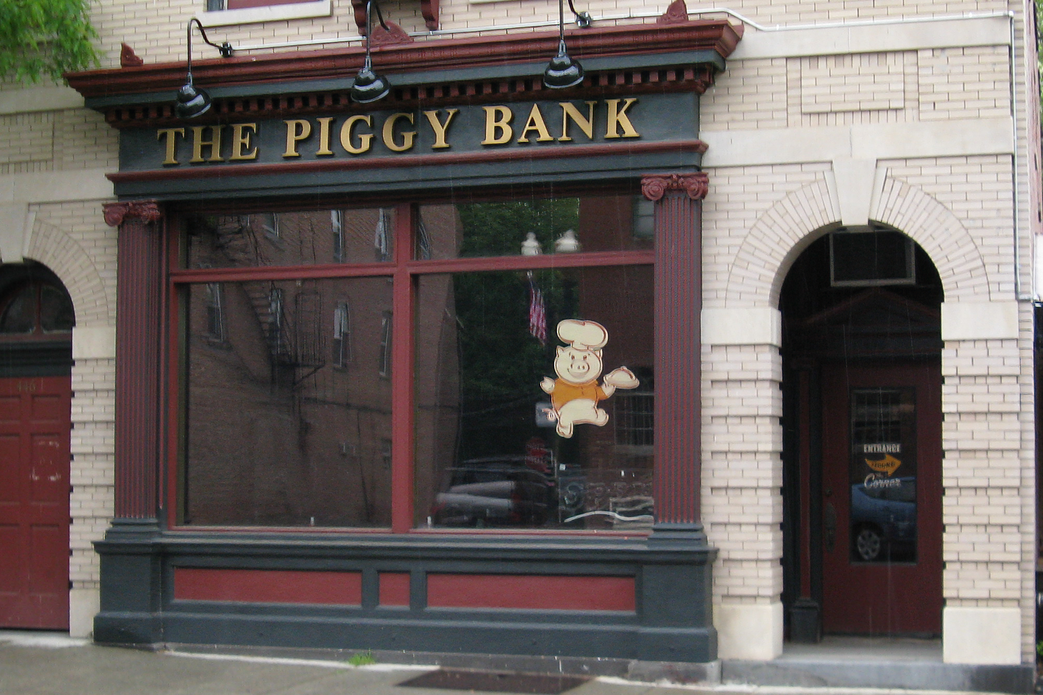 piggybank-building.png