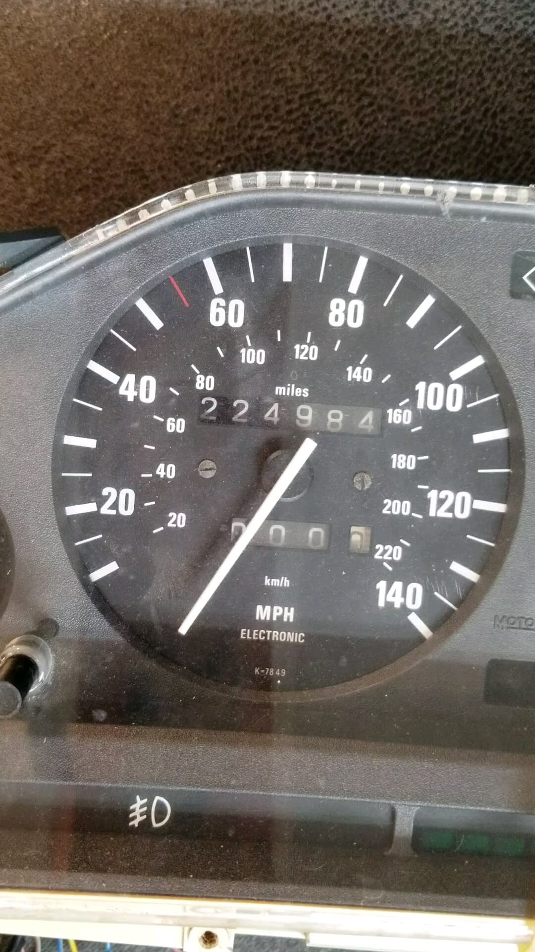 analog odometer inoperable, speedometer off.jpg