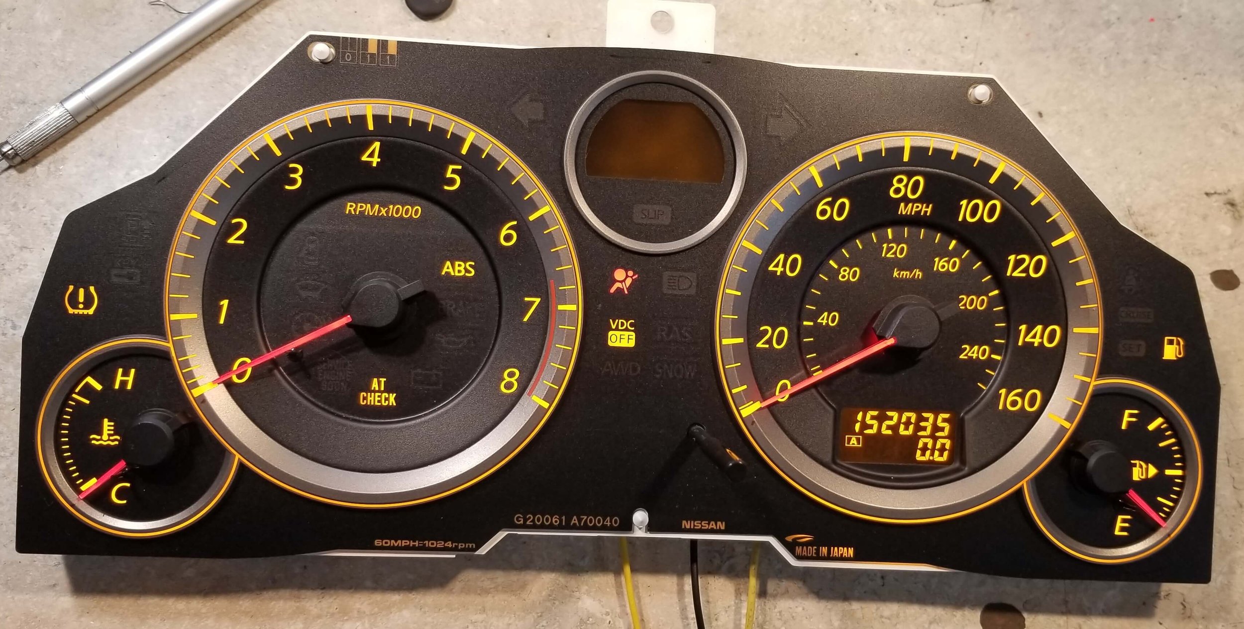 g35 gas gauge and leds out in background.jpg