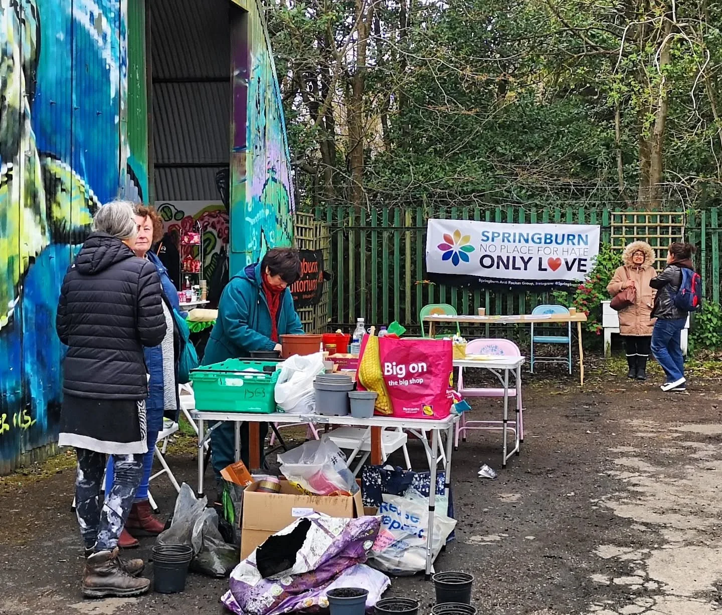 It's been great to have @springburnarg join us last weekend at Springburn Auditorium. Communities working together, while simultaneously planting seeds at our Plant Party 🫂🌱