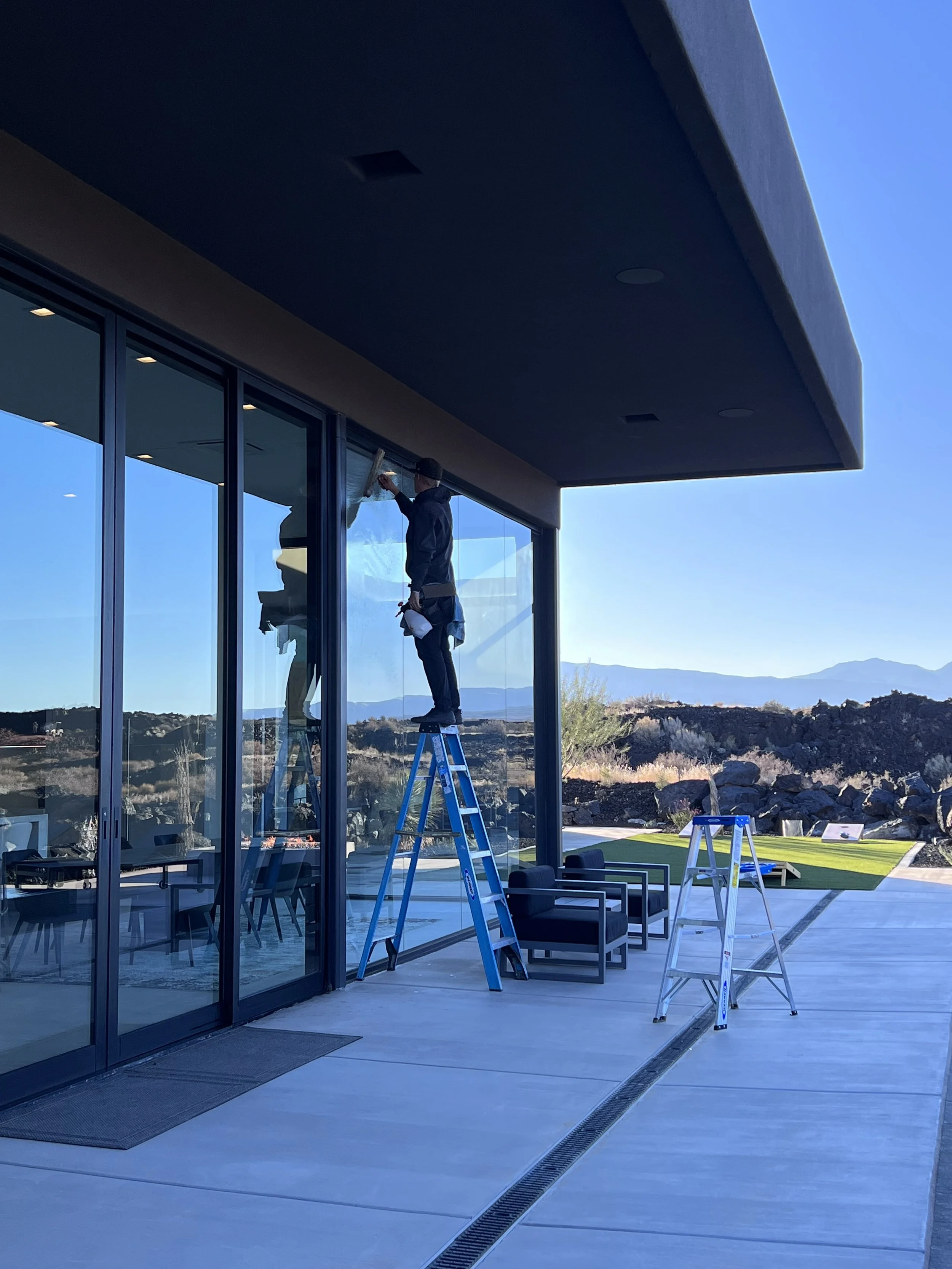 Sparkling windows: Experience the precision of 3Sixty Window Washing's expert cleaning service.