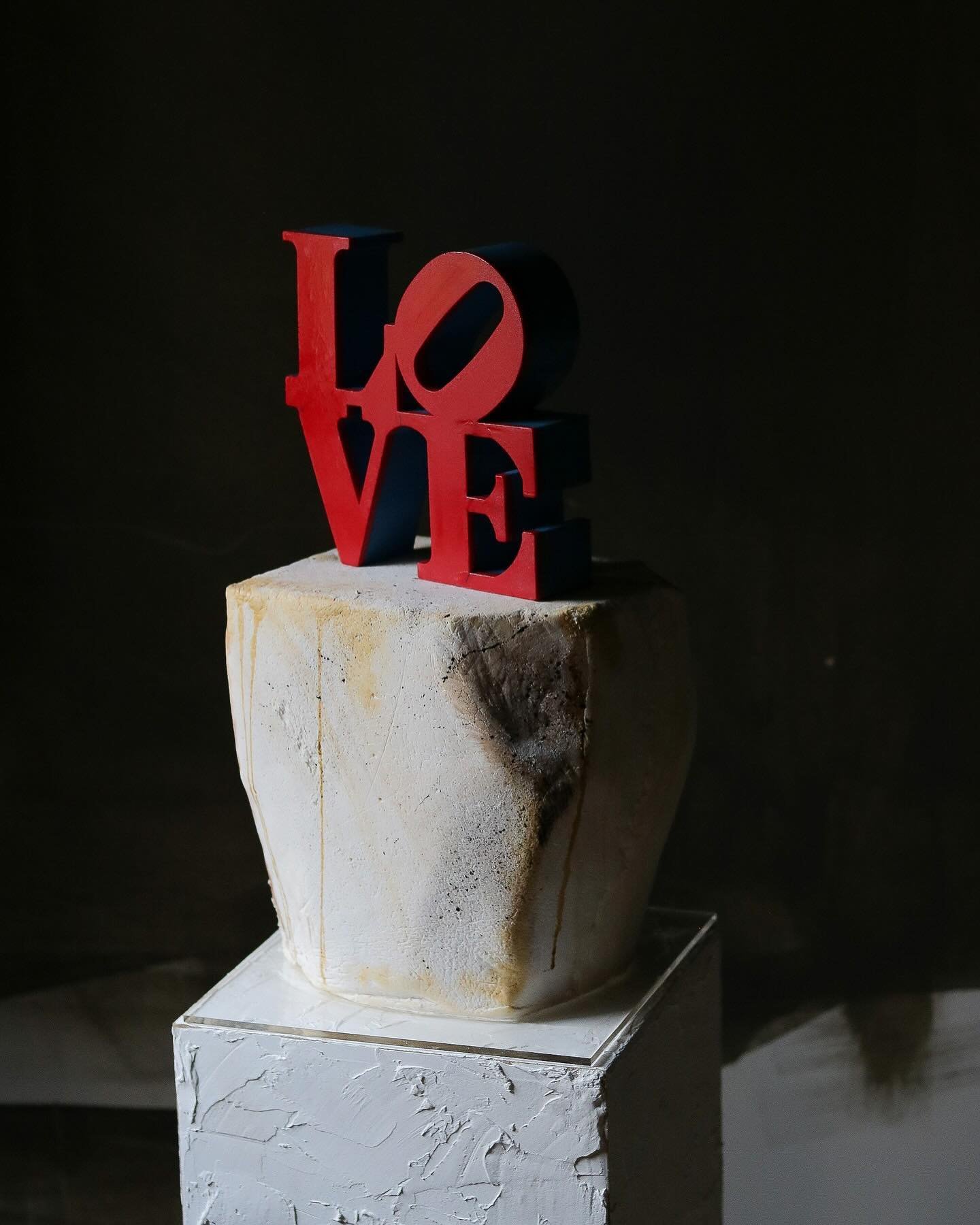 Celebrating LOVE ❤️ and such an amazing start of the season with this sculptural cake for an intimate wedding. This design is based on New York&rsquo;s sculpture by an artist Robert Indiana. ⁠
My couple Galina and Artem wanted the cake not look like 