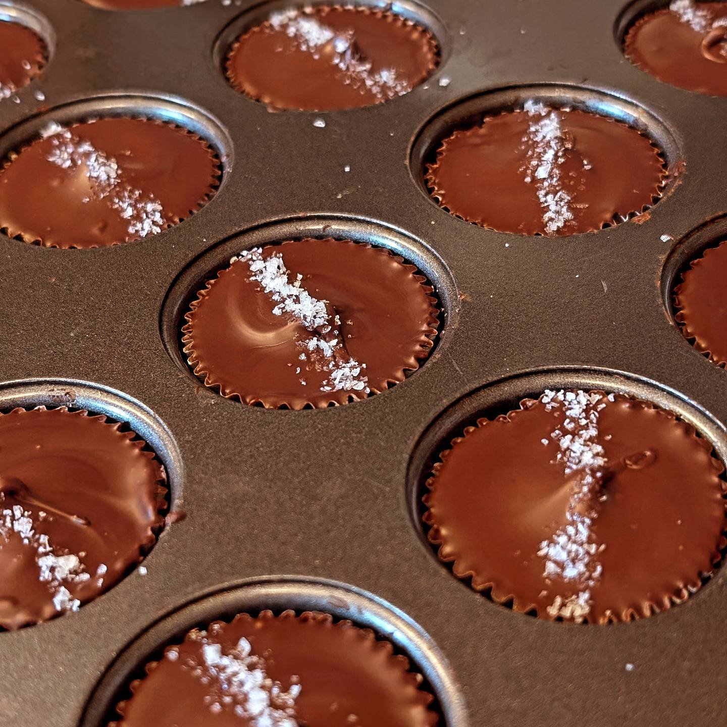 These pistachio marzipan cups were actually inspired by my dad. 
I honestly didn't realize they would be such a huge hit! They've become one of my best sellers ❤️
