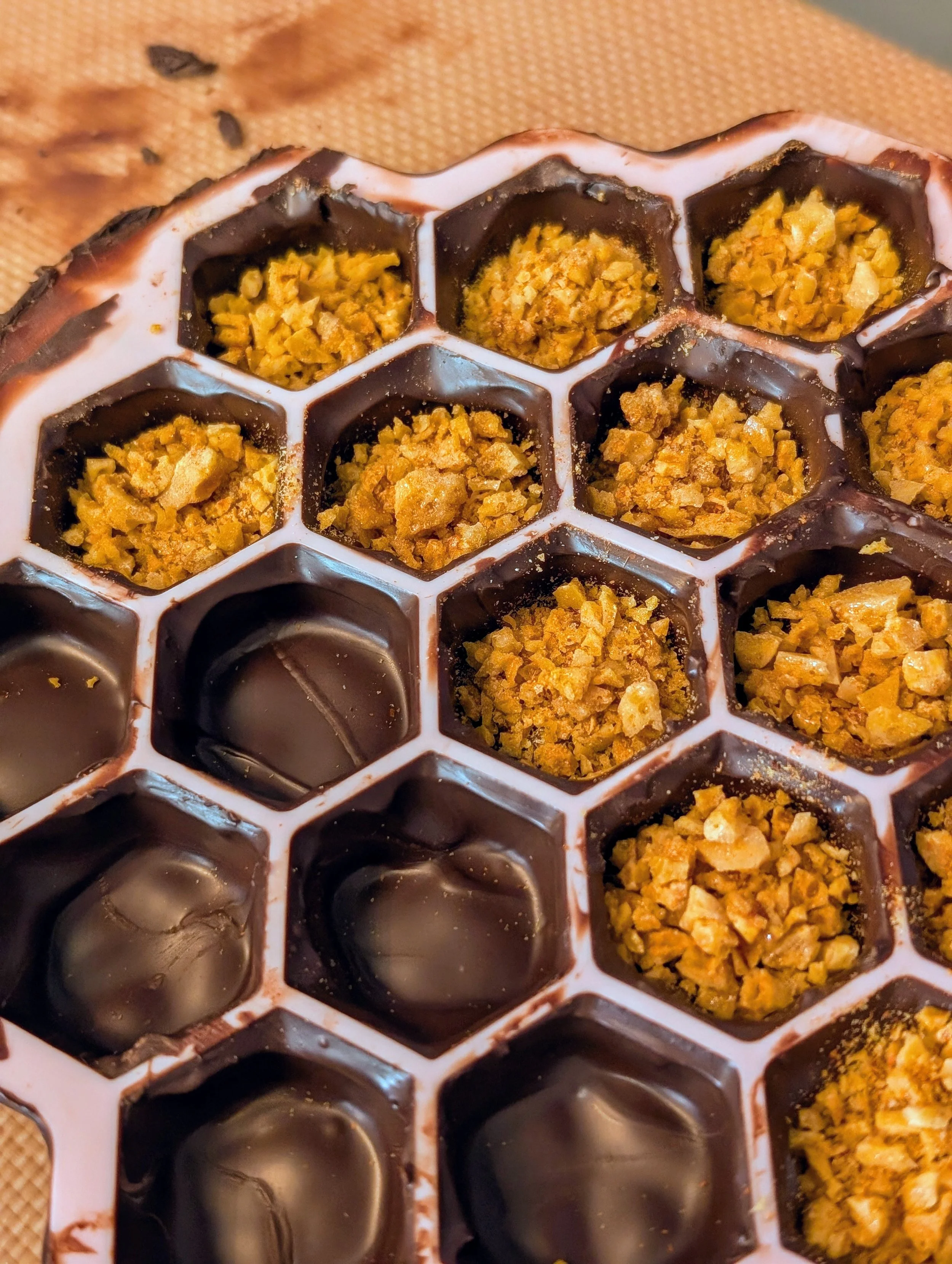 Bee Stings – Spicy Hot Honey Brittle Filled Dark Chocolate