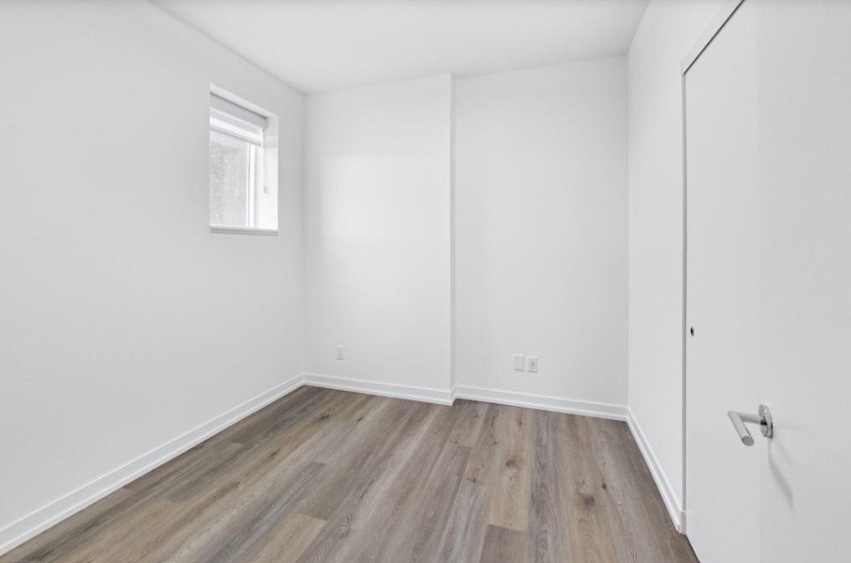 863 St. Clair 7.jpg