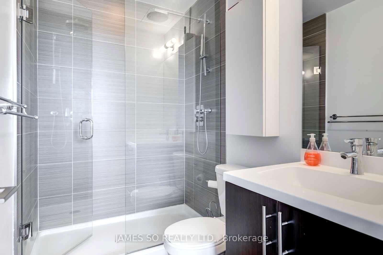530 St Clair 14.jpg