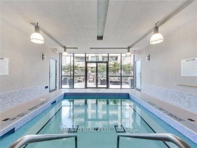 530 St Clair 17.jpg