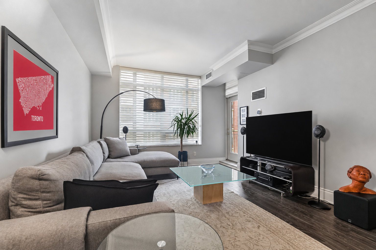 Living room 007.png