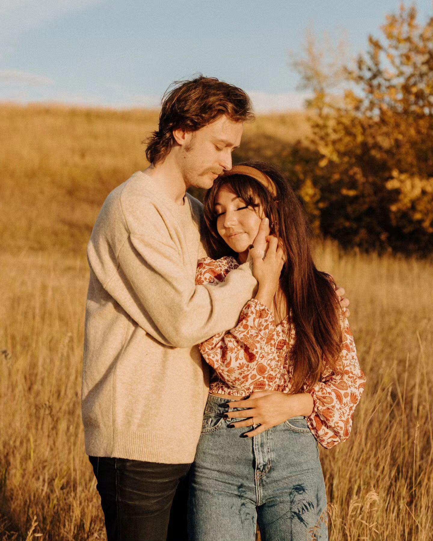 Golden summer nights are finally here ✨️ counting down the days for these cuties big day!