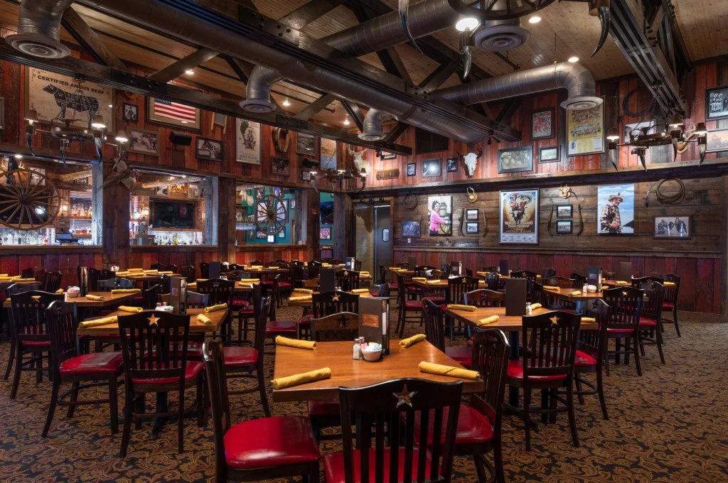 Dining_0962.jpg