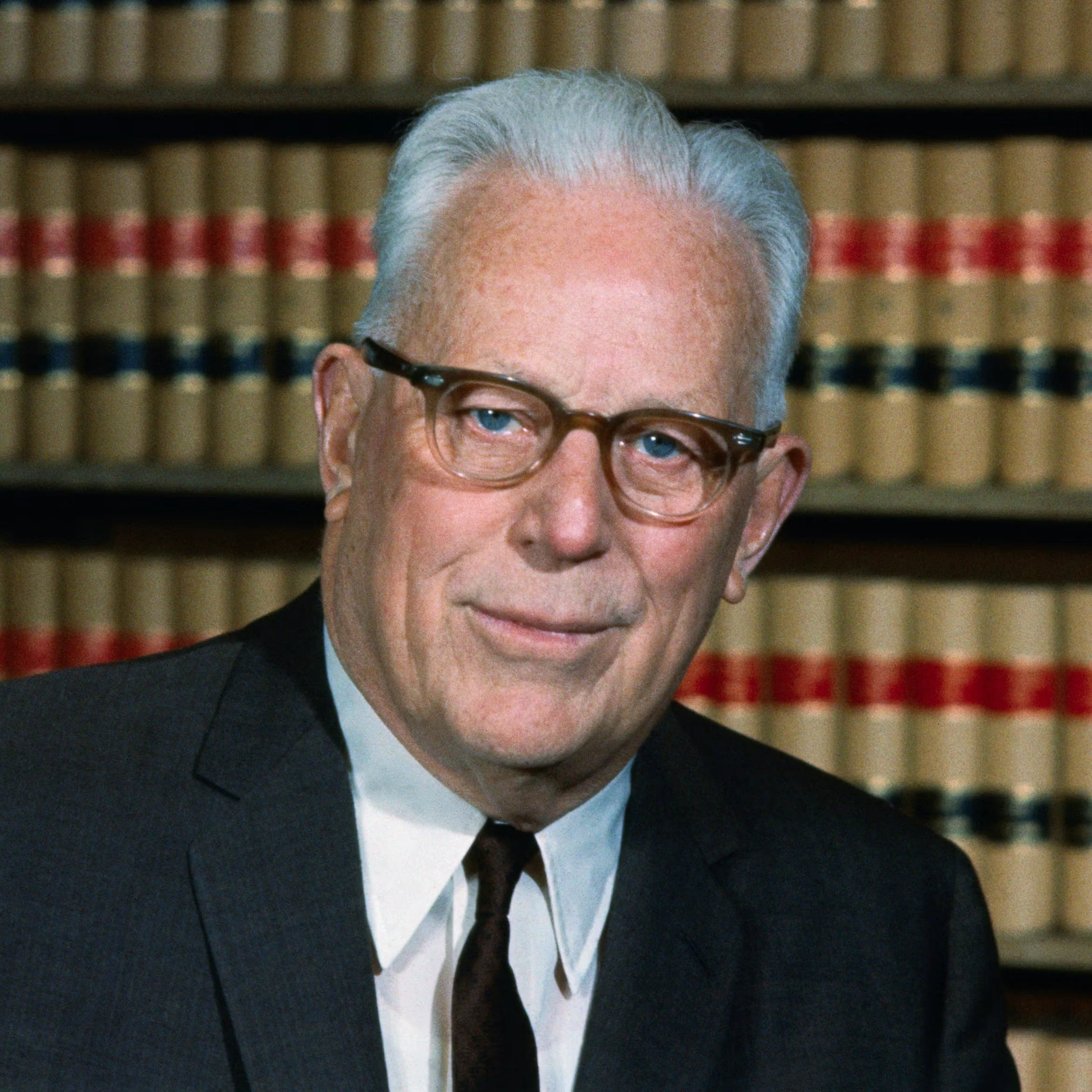 The Judge Who Held the Line When Everyone Wanted a Shortcut (Earl Warren, USA)