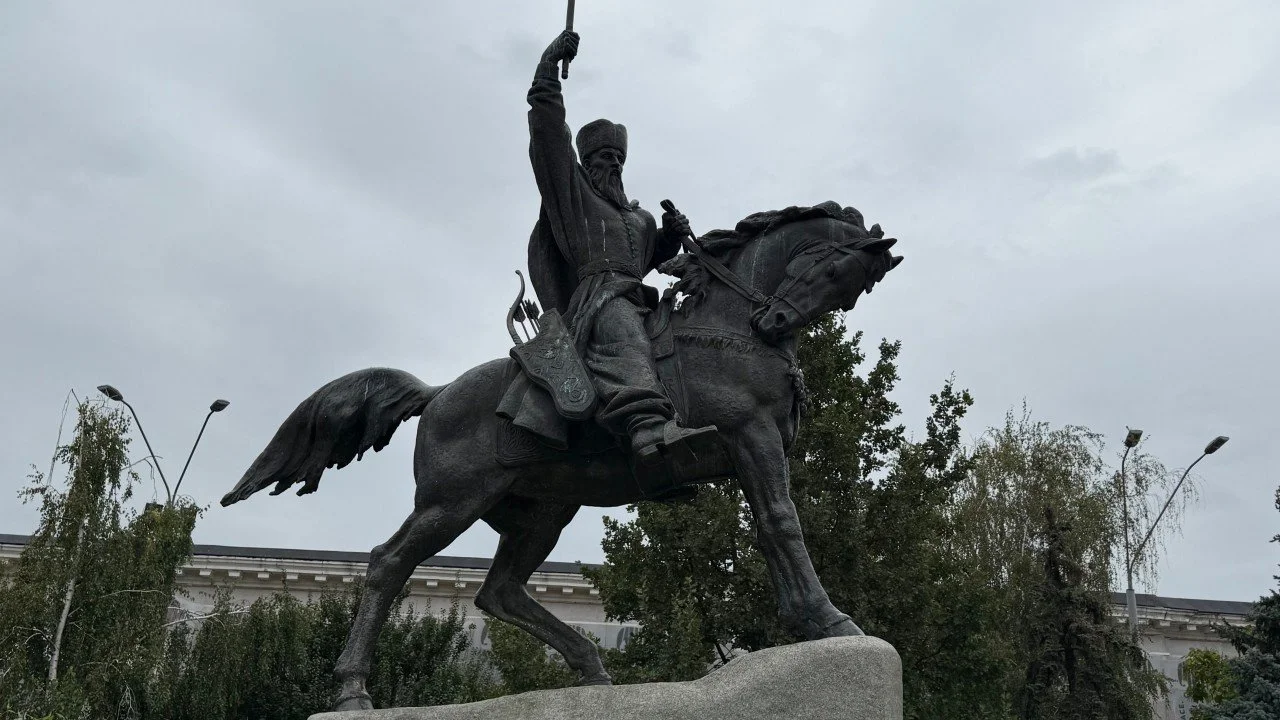 Kyiv: A Frontline That Passes for Ordinary