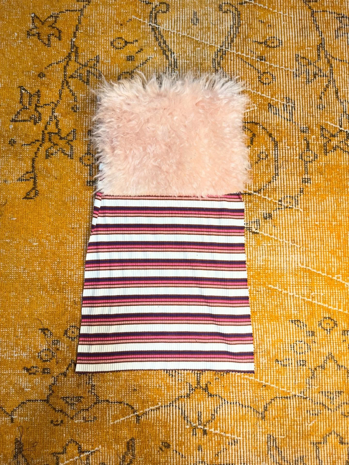 snag #1of1 #upcycled FAUX FUR at our blow out sale next weekend at 1069 bedford ave 

#fur #timeless #sexy #warmth