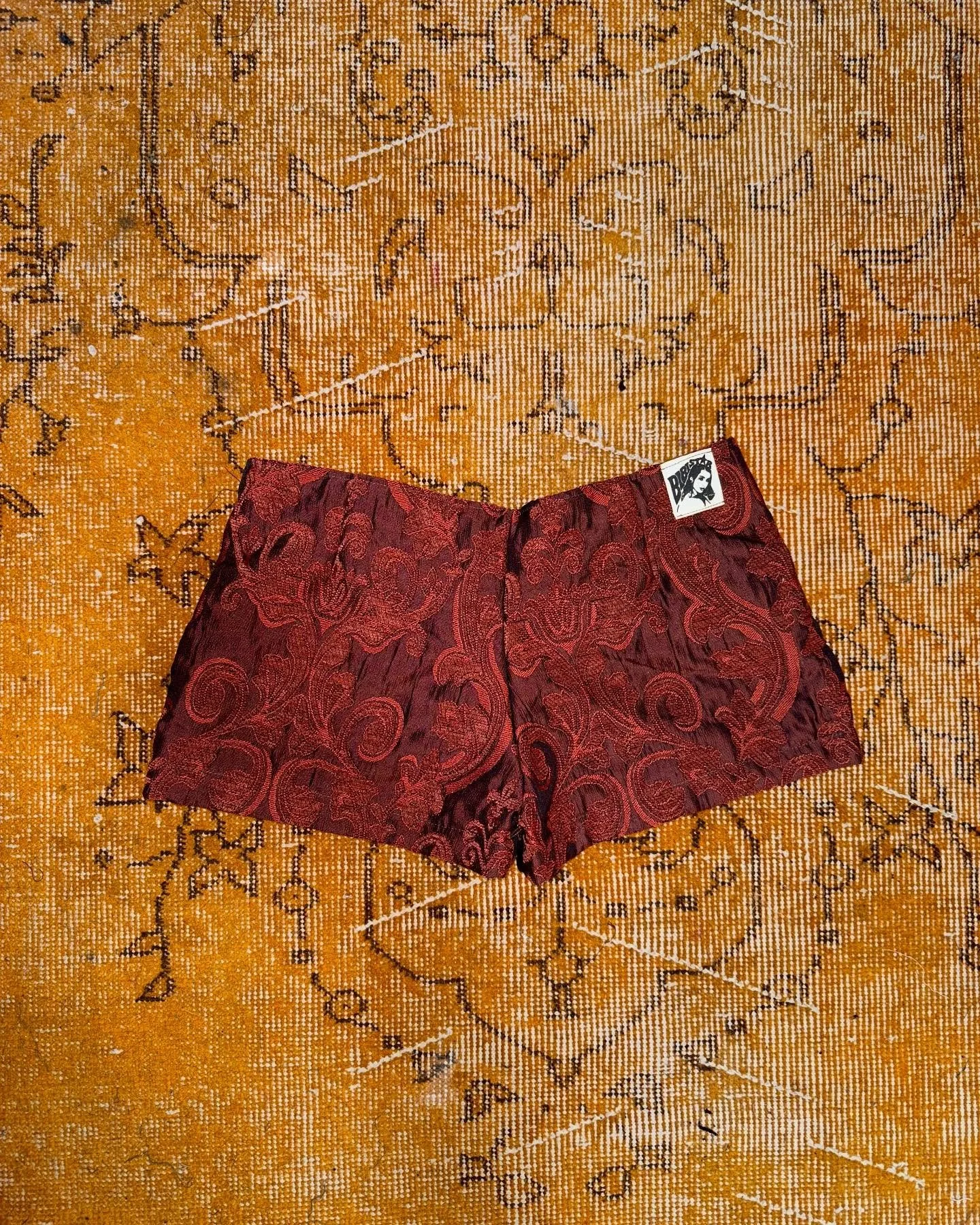 jacquard booty short ☆ #1of1 sample made from reclaimed fabric

#bespoke #sustainablefashion