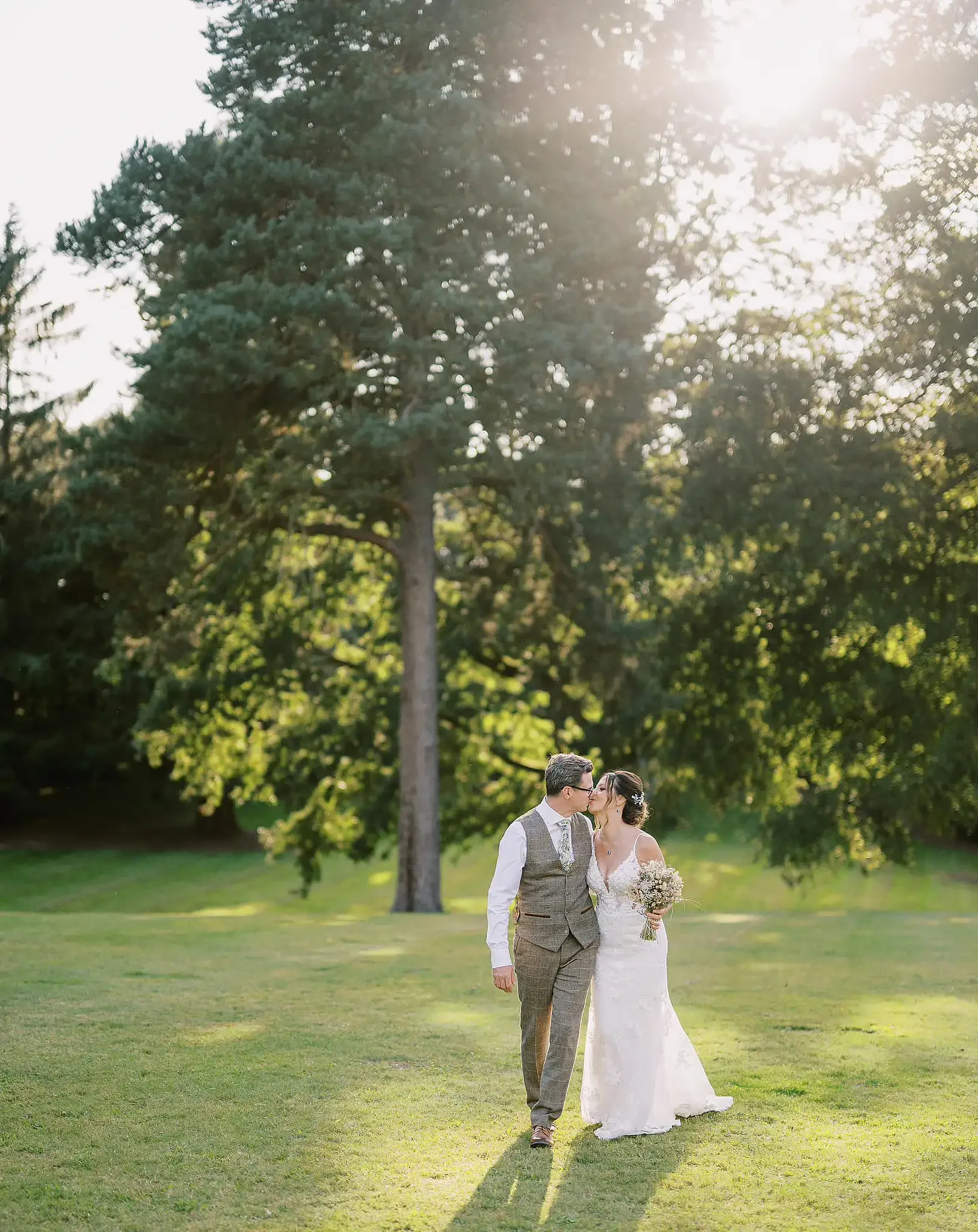 Rossington Hall wedding photographer Doncaster006.webp