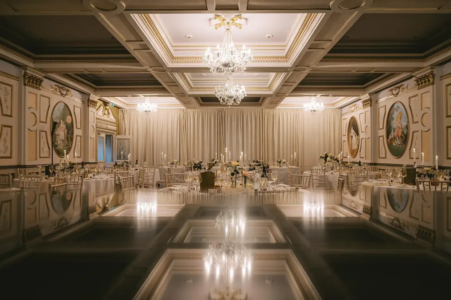 wedding photographer at Rossington Hall, Doncaster 007.webp