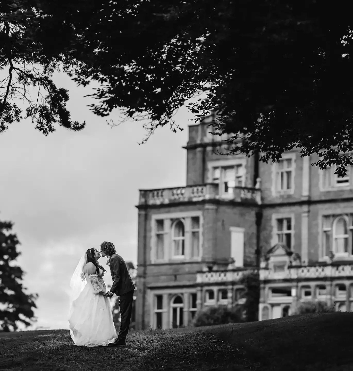 wedding photographer at Rossington Hall, Doncaster 009.webp