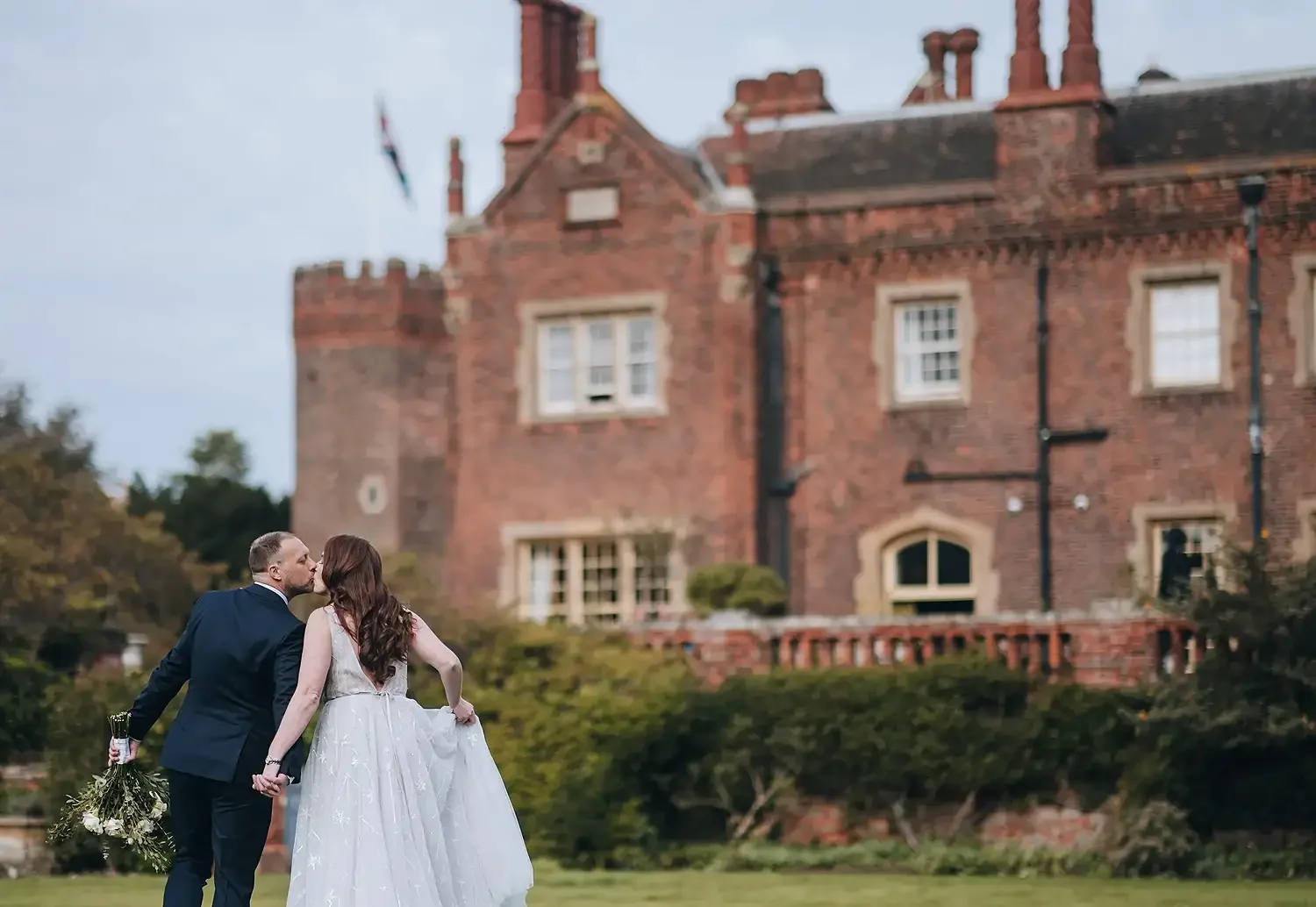 hodsock priory wedding bride and groom photos003.webp