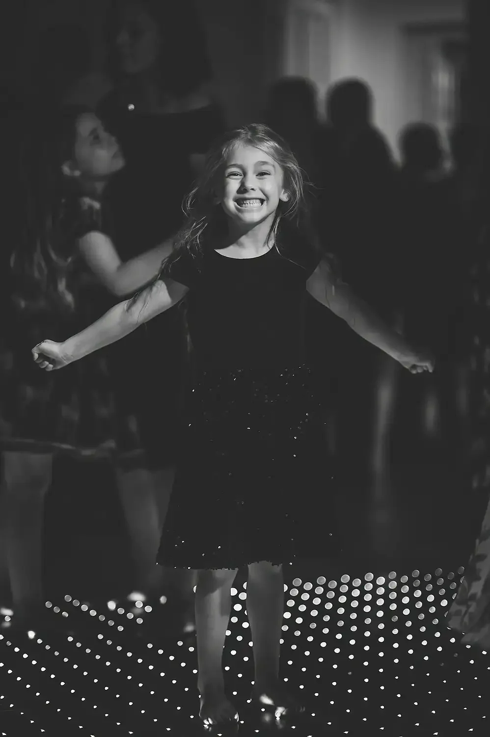 hodsock priory pavilion 1st dacne and party photos010.webp