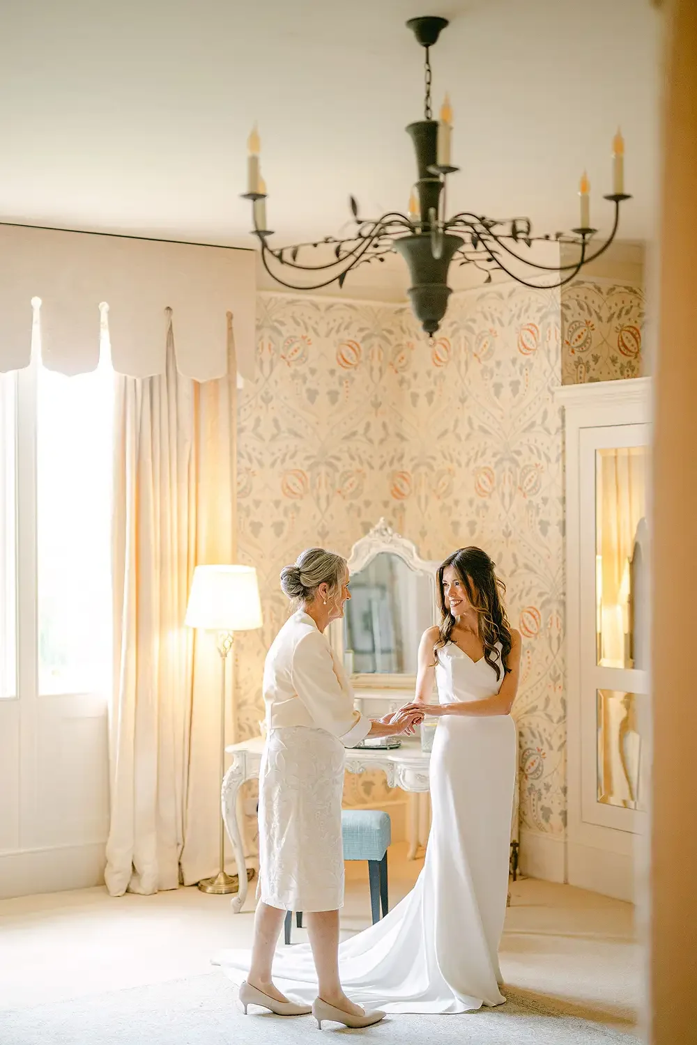 hodsock priory wedding photographer044.webp