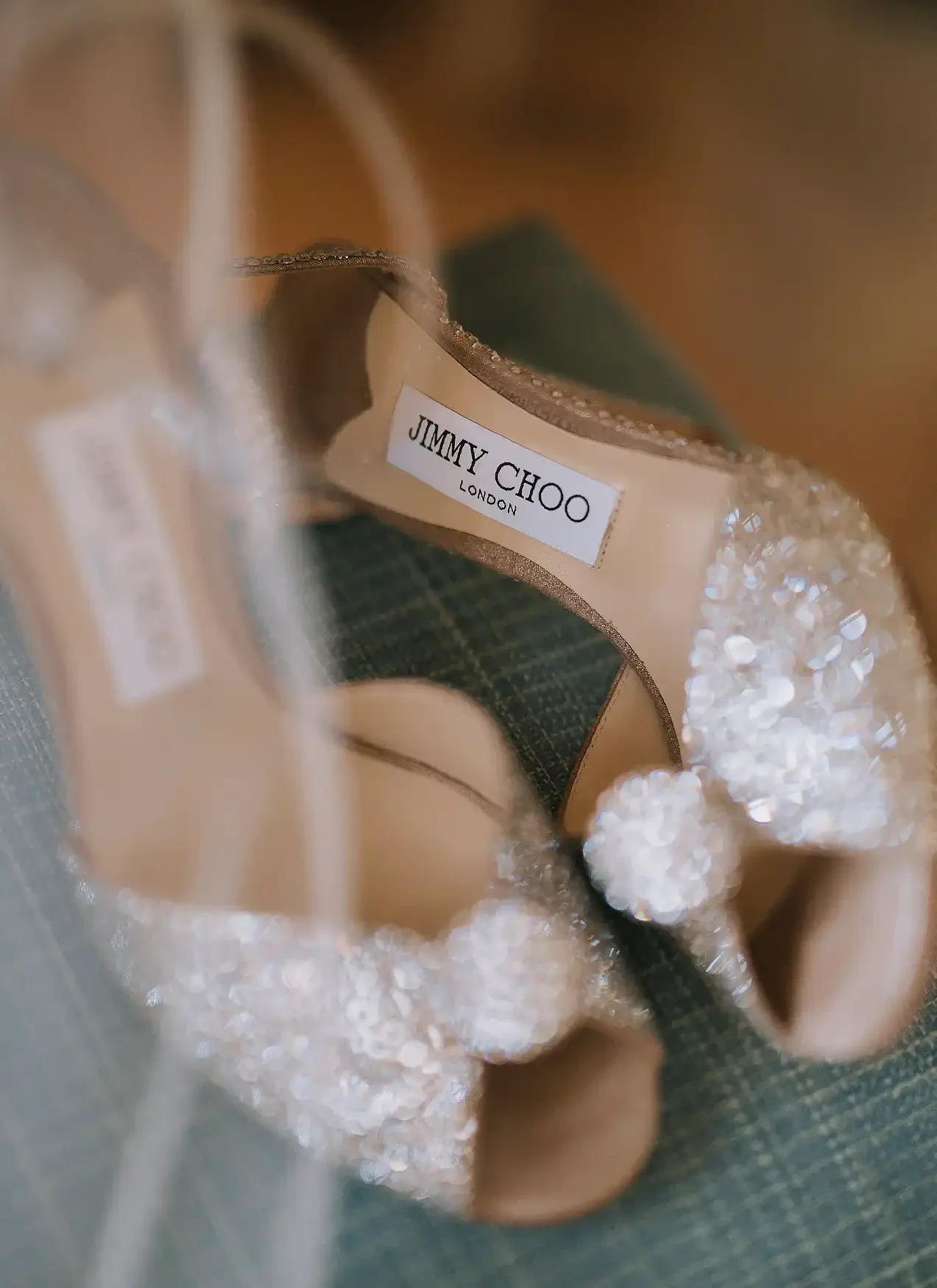 Christmas Lights & Black Tie: Lyndsey & Berkley’s Winter Wedding at Hodsock Priory