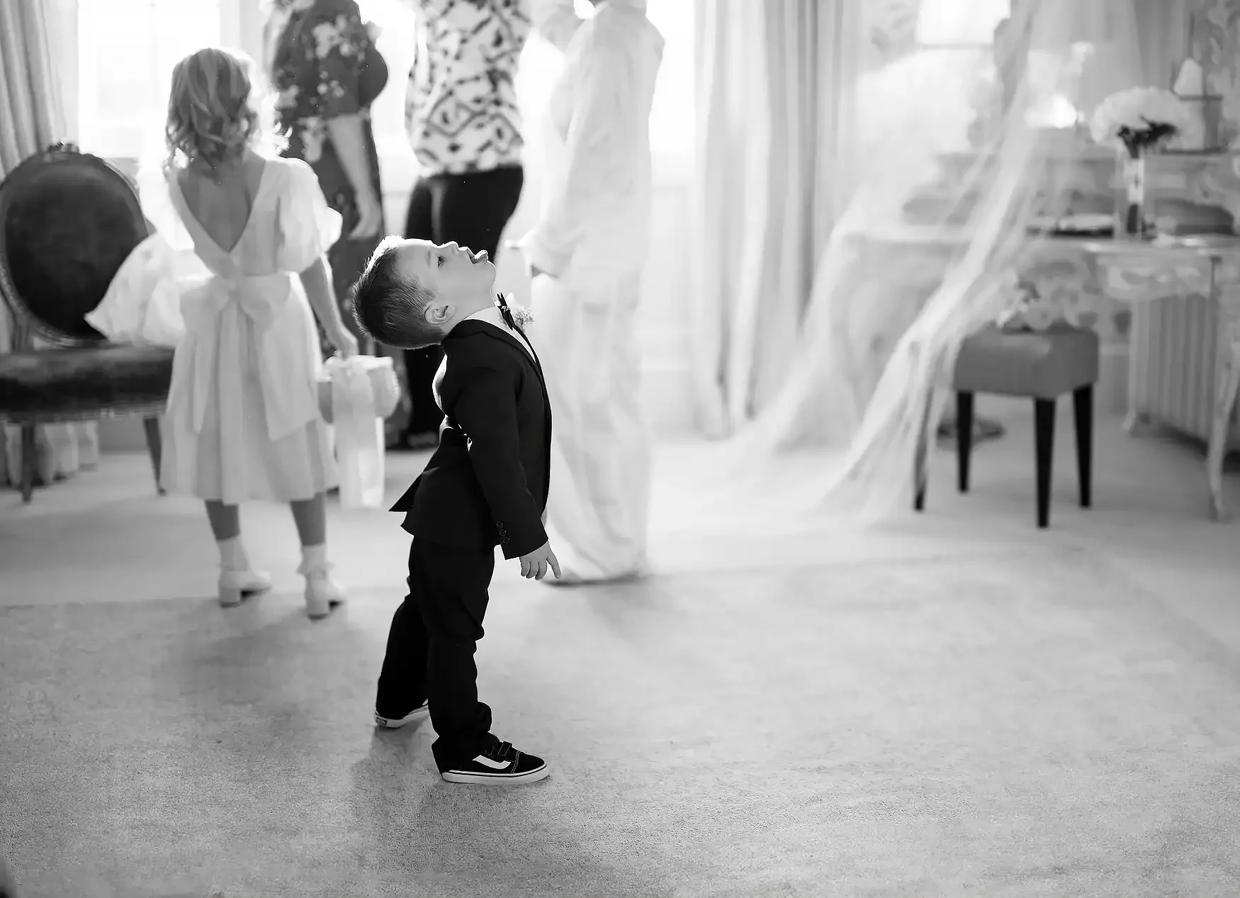 Christmas Lights & Black Tie: Lyndsey & Berkley’s Winter Wedding at Hodsock Priory
